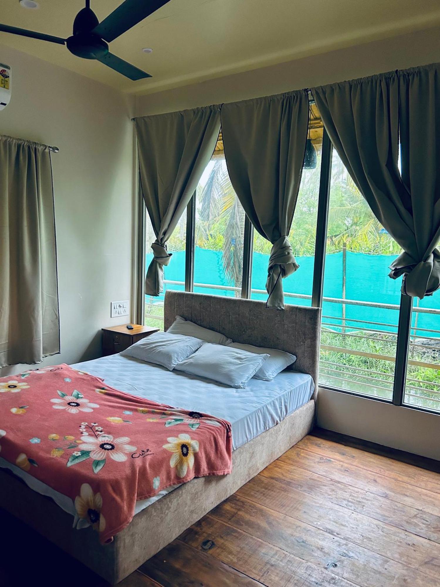 Vrindavan Homestay Mundrothuruth Екстер'єр фото