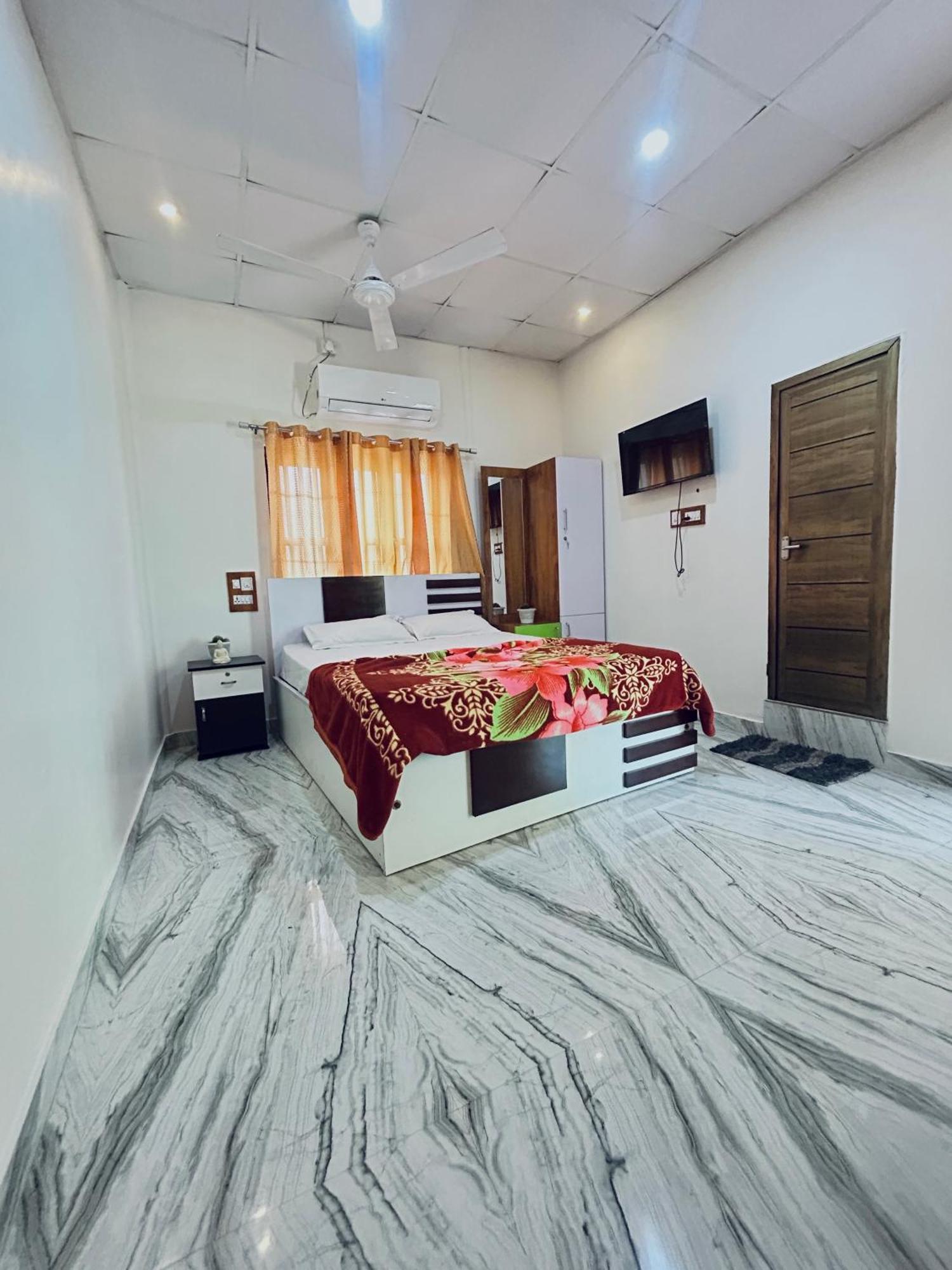 Vrindavan Homestay Mundrothuruth Екстер'єр фото